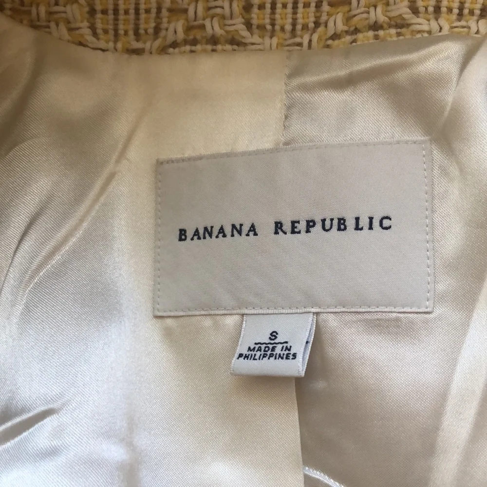 Banana Republic Coat - Picture 10 of 11